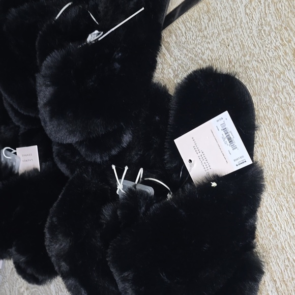 Lauren Conrad Raylyn Faux Fur Slippers - Picture 7 of 12